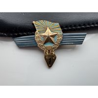 Значок. Сверхсрочника за выслугу 1 года в ВВС СССР. тяжелый