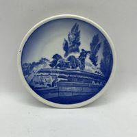 Миниатюрная сувенирная тарелка Royal Copenhagen. Дания. Арт 3574