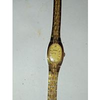 Часы механические  Вымпел , с рубля