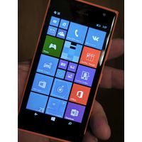Nokia Lumia 735