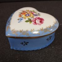 Шкатулка фарфоровая вальс Цветов, Германия