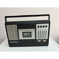 Стереомагнитофон Весна 2111 (работоспособность не проверял, рабочий со слов хозяина)