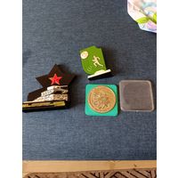 Медаль СССР , Борельефь