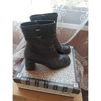 Полусапожки женские