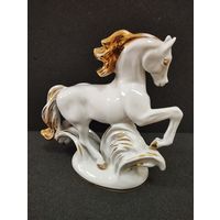 Статуэтка фарфоровая Конь Огонь. ЛФЗ, СССР