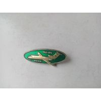 ЗНАЧОК ЯК-40 СССР