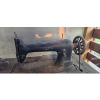 Антиквариатная Швейная Машинка PFAFF