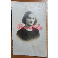 1930-е Открыточный формат молодая девушка типаж ретро студийное фото