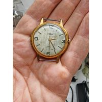 Часы заря золотые рабочие