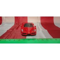 Машинка (модель) Bburago 1:43 Ferrari Enzo