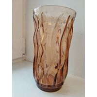 Большая ваза, медовое стекло.