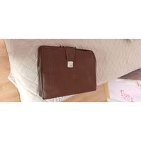 Портфель профессора