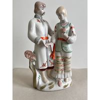 СТАТУЭТКА ФАРФОРОВАЯ " НАРЕЧЕНА " (НЕВЕСТА). 25*13*7 СМ. ПОЛОННОЕ. ВТОРОЙ ВАРИАНТ РОСПИСИ. СМ.ФОТО, КЛЕЙМО И ОПИСАНИЕ.