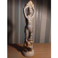 Статуэтка "Девушка Весна".