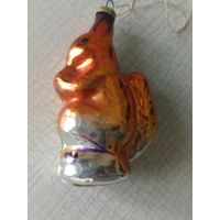Ёлочная игрушка "БЕЛОЧКА", подвес, стекло. (СССР), дефект.