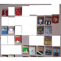 Один значек – 1 рубль. Серия квадраты. Клеймо – русский сувенир. Лот 1.