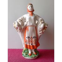 Фарфоровая статуэтка. Девушка со снопом. Крестьянка. Колхозница. Карандашница ЛФЗ.