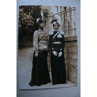 Дочери императора Николая II: великие княжны Ольга и Татьяна в формах подшефных полков; 2015, чистая, изд. Санкт-Петербург.