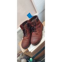 Ботинки на зиму меховые с шипами на подошве