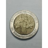 Колумбия 500 песо 2010 года .