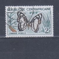 [1483] ЦАР 1960. Фауна.Бабочка.2 ф. Гашеная марка.