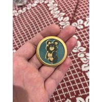 Олимпийский мишка значок