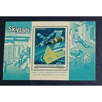 Венгрия** 1973 блок космос орбитальная станция Скайлэб полная серия без наклеек и их следов