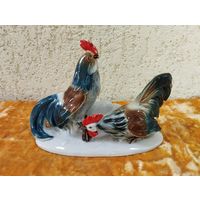 Статуэтка фарфоровая бой Петухов, Германия