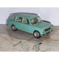 ВАЗ 2102 черноморская игрушка, пластик