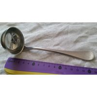 Красивый Половник. Привезён из Швеции. Распродажа коллекции.