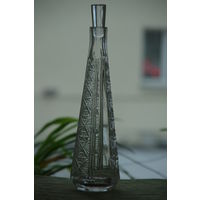 Графин  32 см ( все целое )