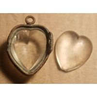 Кулон в виде сердца