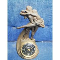 Часы настольные Балет, касли 60х годов.