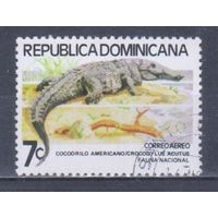 [1610] Доминиканская республика 1980. Фауна.Рептилии.Крокодил. Гашеная марка.