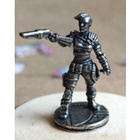 Статуэтка миниатюра Кибер панк Девушка солдат Латунь