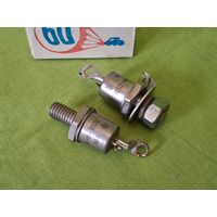 Симисторы мощные ТС132