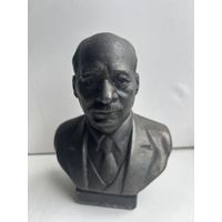 Бюст Каганович Л.М.