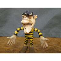 Игрушка времен ссср из гдр ,тюремщик из мульт-ма ковбой лаки