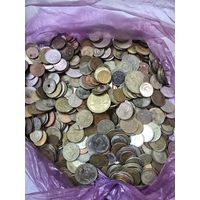 Монеты разные.1.9 кг