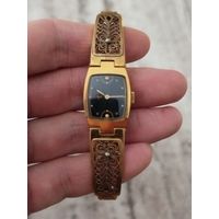Красивые женские часы луч,ссср,филигрань,,тикают но не обслуживалисьс рубля