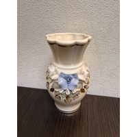 Винтажная фарфоровая мини-вазочка с лепным декором,  СССР 1980-1990гг.