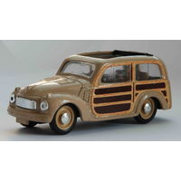 Модель автомобиля FIAT-500 1:43 "Brumm" Сделано в Италии