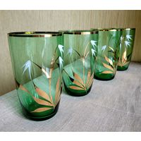 Стаканы. Богемское цветное стекло, позолота, 4 шт. одним лотом.