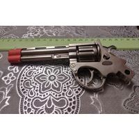 Пистолет под пистоны. В реставрацию.