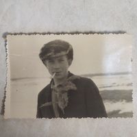 Фотография. История СССР в лицах. Подросток с сигаретой. Винтаж. Ретро СССР.