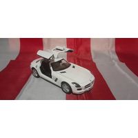 Машинка (модель) Kinsmart 1:36 Mercedes-Benz SLS AMG