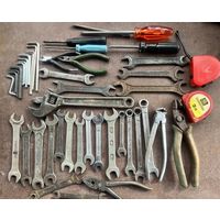 Много ключей  +  автопровода +  аварика  +  переноска   - обмен