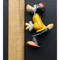 Фигурка колкий пластик.Волк из ну погоди СССР