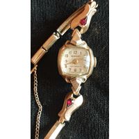 Часы швейцарские женские позолоченные