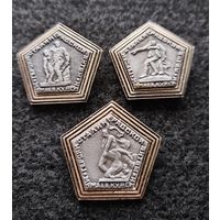 Значки из набора Героям Сталинградской битвы. Мамаев курган. Сборный лот. Цена за один значок. (Е-3)